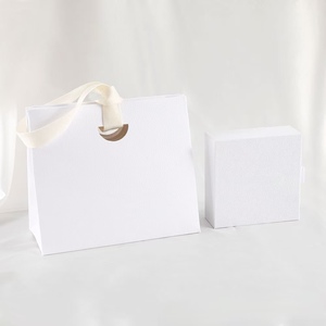 Set di Scatole Porta Gioielli con Motivo Quadrato e Sacchetto Regalo per Collane, Anelli e Ciondoli, per Conservazione o Regalo - Product Image 4