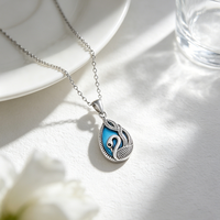 Collier avec pendentif en forme de larme en turquoise bleue naturelle en argent sterling 925 de Moyu Jewelry pour femmes