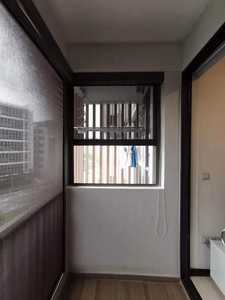 금속 안전 대중음식점을 위한 투명한 발코니 비바람에 견디는 자동화된 옥외 지퍼 롤러 블라인드 - Product Image 4