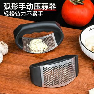 <span class=keywords><strong>Presse</strong></span>-<span class=keywords><strong>ail</strong></span> - Outil de cuisine créatif pour la maison - Broyeur <span class=keywords><strong>circulaire</strong></span> manuel pour <span class=keywords><strong>ail</strong></span> et gingembre - <span class=keywords><strong>Presse</strong></span>-<span class=keywords><strong>ail</strong></span> en acier inoxydable - Product Image 4