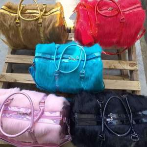 กระเป๋าเดินทางแฟชั่นสีชมพู กระเป๋าถือพับได้สำหรับผู้หญิง กระเป๋าเดินทางขนาดใหญ่ น้ำหนักเบา กระเป๋าเดินทางสุดหรู - Product Image 2