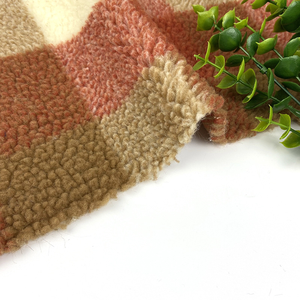 Custom Design Plaid Pattern Yarn Dyed Jacquard Check Polar <strong>Velveteen</strong> Lamb Wool Faux Fur Sherpa Fleece Fabric for Winter <strong>Coats</strong> - Product Image 3