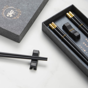 ChineseChopstick Rest PPS Customized Luxury <strong>Reusable</strong> <strong>Chopsticks</strong> with logo Customised <strong>Chopstick</strong> and Stand Gift Set - Product Image 3