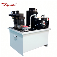 Station hydraulique à refroidissement par air avec servomoteur et commande de pompe à entraînement direct pour mélangeur interne