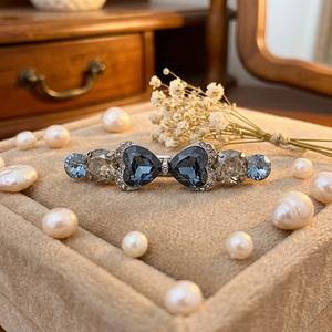 Pince à cheveux de luxe en cristal avec nœud pour femme, barrettes élégantes de style français, accessoires antidérapants pour coiffures mi-attachées - Product Image 2