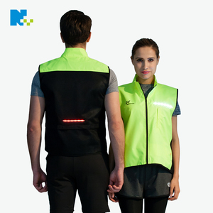 Tactical Weighted Green Sleeveless Hydration Unisex LED Mesh <span class=keywords><strong>Jogging</strong></span>&<span class=keywords><strong>amp</strong></span>;<span class=keywords><strong>Running</strong></span>&<span class=keywords><strong>amp</strong></span>;Biking&<span class=keywords><strong>amp</strong></span>;&<span class=keywords><strong>amp</strong></span>;Cycling Reflective Safety Vest - Product Image 4