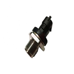 Capteur de rail commun de carburant moteur 6D107 281002937 - Product Image 1