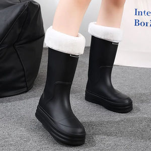 <span class=keywords><strong>Botas</strong></span> <span class=keywords><strong>de</strong></span> lluvia <span class=keywords><strong>de</strong></span> diseñador <span class=keywords><strong>de</strong></span> PVC para <span class=keywords><strong>mujer</strong></span>, <span class=keywords><strong>botas</strong></span> altas cálidas <span class=keywords><strong>de</strong></span> felpa impermeables, venta al por mayor, antideslizantes, <span class=keywords><strong>de</strong></span> moda para mujeres y damas - Product Image 3