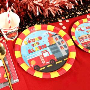 Assiettes en papier jetables OEM de 9 pouces, conception de camion de pompiers CMJN, fournitures de fête de style moderne et de vente chaude pour le banquet de l'équipe d'anniversaire - Product Image 6