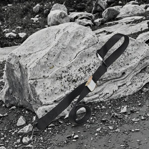 Kit de sangles d'arrimage robustes à boucle à came 1,5 po x 6 pi pour moto et VTT, en polyester et acier, avec crochets en S caoutchoutés à cliquet pour le contrôle du fret - Product Image 3