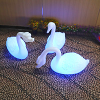 Éclairage d'ambiance de Noël pour jardins, pelouses et animaux simulés, lumière de cygne solaire à LED étanche pour l'extérieur