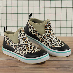 Precio <span class=keywords><strong>de</strong></span> fábrica Nuevas mujeres <span class=keywords><strong>de</strong></span> corte bajo Impermeable Otoño Adulto En stock Negro Plano Caucho Estampado <span class=keywords><strong>de</strong></span> leopardo Tobillo Low-Top Zapatos <span class=keywords><strong>de</strong></span> <span class=keywords><strong>agua</strong></span> - Product Image 5