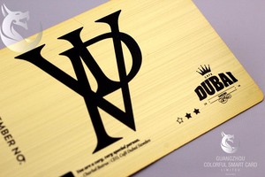 บัตรธุรกิจสแตนเลสแบบกำหนดเองได้ เป็นมิตรกับสิ่งแวดล้อม ปั๊มร้อน พิมพ์สกรีน ราคาโรงงาน บัตรสมาร์ทการ์ด แกะสลัก พิมพ์ลาย - Product Image 2