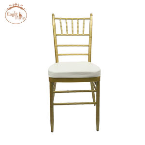 Yeni varış ucuz düğün Tiffany altın sandalyeler altın beyaz yastık Metal istiflenebilir Chiavari yemek olay ziyafet sandalye - Product Image 1