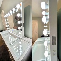 Table de toilette en bois avec miroir éclairé, miroir de maquillage, meubles de chambre à coucher, design moderne, dernier modèle populaire