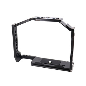 YEAH Z8 Cage de caméra complète en aluminium pour <span class=keywords><strong>Nikon</strong></span> <span class=keywords><strong>Z</strong></span> <span class=keywords><strong>8</strong></span> avec plaque de dégagement rapide Arca Swiss, support de chaussure froide pour micro et lumière de remplissage - Product Image 1