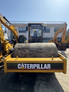 Rodillo Compactador de Carreteras de Tambor Liso Único CAT CS-683E Usado de Alta Calidad, Equipo Pesado Rentable con Entrega Global Rápida - Product Image 5