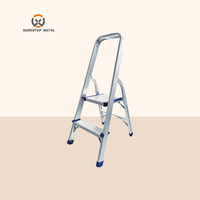 Échelle 2025 en aluminium de haute qualité pour cuisine chambre supermarché avec pédales larges schéma de couleurs classique pour escalier Gym utilisation