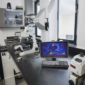 Hoge Gevoeligheid Hoge Resolutie Draagbare Koeling Raman Spectrometer Raman Analyzer Massa Spectrometer - Product Image 4