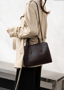 Nuevo Bolso Tote Grande de Cuero Genuino Estilo Vintage, Impermeable, Multifuncional, de Hombro y Bandolera - Product Image 4