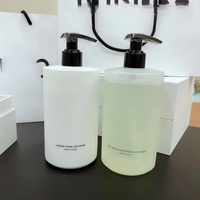 Flacon de shampooing personnalisé en plastique PET transparent givré, distributeur de 250 ml, 300 ml, 500 ml, flacon de shampooing noir mat, flacon cylindrique pour gel douche