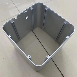 Prix raisonnable et livraison rapide garde-corps en verre à canal <span class=keywords><strong>u</strong></span> <span class=keywords><strong>profilé</strong></span> en <span class=keywords><strong>aluminium</strong></span> tube creux <span class=keywords><strong>profilé</strong></span> en <span class=keywords><strong>aluminium</strong></span> 40x40 - Product Image 5