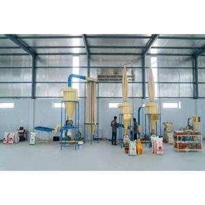 Machine de traitement de la poudre de piment et de curcuma pour les moulins à épices commerciaux, technologie de broyage intégrée, production efficace - Product Image 1