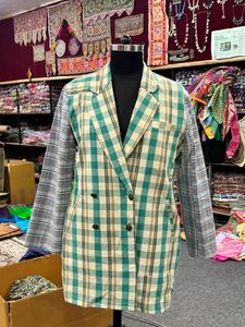 Manteau vintage en kantha pour femmes, veste en kantha faite à la main, vêtement d'extérieur bohème en kantha, manteau ethnique en kantha, manteau matelassé en kantha - Product Image 1