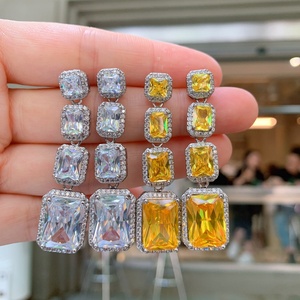 Boucles d'oreilles pendantes longues en cuivre plaqué argent, zircon blanc et jaune taille radiant, bijoux de mode écologiques pour un style rétro élégant - Product Image 2