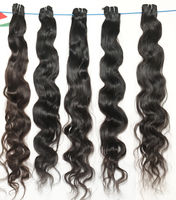 Cheveux indiens bruts directement d'Inde, tissage de cheveux humains Remy vierges ondulés et lisses à 100 %, trame de cheveux bruts non traités avec cuticules alignées