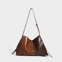 Sac fourre-tout color-block de conception de niche, Nouveauté 2026, léger, de luxe, grande capacité, pour les trajets quotidiens, avec fermeture éclair, porté épaule ou croisé