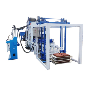 Machine à blocs Habiterra à emboîtement en béton QT4-18 automatique à coin intérieur hydraulique à vendre - Product Image 3