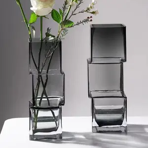 Vase en verre géométrique Art déco élégant Déclaration Pièce d'art décorative de luxe