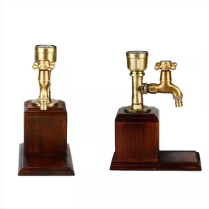 Dispensador de Vino Rústico Hecho a Mano con Grifo de Latón y Base de Madera Carbonizada para Bar y Fiestas - Product Image 1