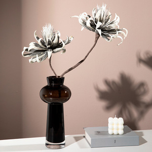 Vase en verre brun épais <span class=keywords><strong>de</strong></span> style nordique <span class=keywords><strong>de</strong></span> luxe - Base lourde Décoration d'intérieur moderne Élégant <span class=keywords><strong>centre</strong></span> <span class=keywords><strong>de</strong></span> <span class=keywords><strong>table</strong></span> pour le <span class=keywords><strong>salon</strong></span> Affichage sur <span class=keywords><strong>table</strong></span> - Product Image 3