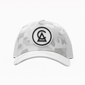Gorra de Golf Personalizada OEM con Malla Perforada, Logotipo, 5 Paneles, Visera Ligeramente Curvada, Cierre a Presión, Parche de Goma Impermeable - Product Image 2