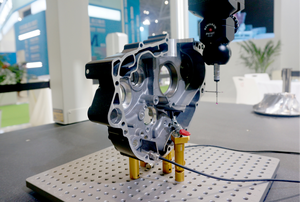 <span class=keywords><strong>Machine</strong></span> de mesure par coordonnées 3D de type pont automatique avec une haute précision et une protection IP67 pour les tests en laboratoire et en automobile - Product Image 3