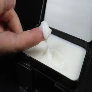 Boîte carrée de détail de tréfilage Nouvelle arrivée Crème en fibre pour hommes Produits de coiffure Cire d'argile mate