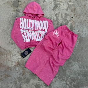 Chándal Deportivo Personalizado Estilo Urbano para Hombre con Diseño Bordado Disponible en Todos los Colores y Tallas Personalizadas para Actividades al Aire Libre - Product Image 1