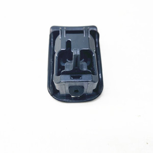 มือจับกล่องเก็บของ Volkswagen Tiguan สีดำ พลาสติก อะไหล่ทดแทน ปี 2010-2016 ด้านขวา - Product Image 4
