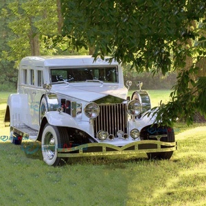 White Classic Leisure Classic Car High-quality Antique Classic Car - Product Image 5