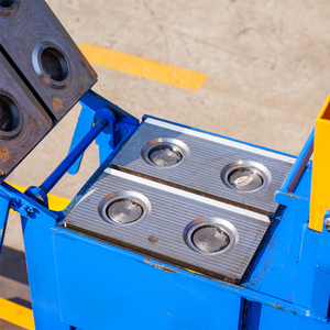 Macchinario per Mattoni in Fango Qmr2-40 Qmr1-40 a Basso Costo per Guadagnare, Produttore di Mattoni Autobloccanti in Vendita - Product Image 4