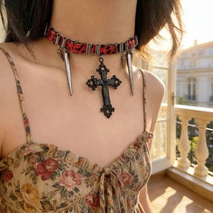 Collares de cadena de clavícula de cuero con colgante de remache cruzado estilo hip-hop para mujer, accesorios de moda - Product Image 4