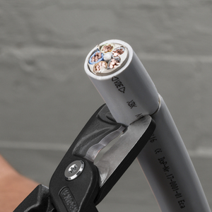 Cisailles à câbles Knipex StepCut XL en acier au carbone de qualité industrielle pour électriciens, bord lisse noir - Product Image 1
