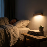 Veilleuse en bois à détecteur de mouvement PIR avec support magnétique pour clés, solution de rangement pour entrée, lampe de nuit LED rechargeable