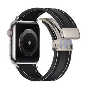 Correa de reloj inteligente de alta calidad de silicona suave + cuero genuino para Apple Watch con hebilla magnética plegable, correas de cuero a la moda. - Product Image 1