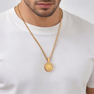 Collier unisexe vintage en acier inoxydable plaqué or avec pendentif Notre-Dame de Guadalupe en zircon, bijou religieux, idéal pour un cadeau - Product Image 5
