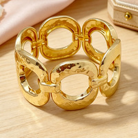 Brazalete de eslabones martillados dorados gruesos, hecho a mano, joyería llamativa, regalo de cumpleaños para mujer