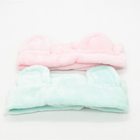 Nouveau Bandeau d'hiver en fourrure mignon et chaud pour fille avec autocollant, idéal comme bandeau pour soins du visage, doux et absorbant, commande en gros, en promotion