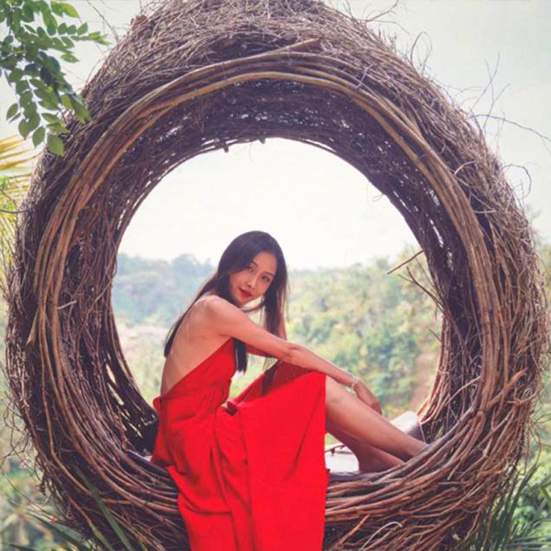 Nid d'oiseau rond d'oeuf de 1.8m (modèle de plancher)